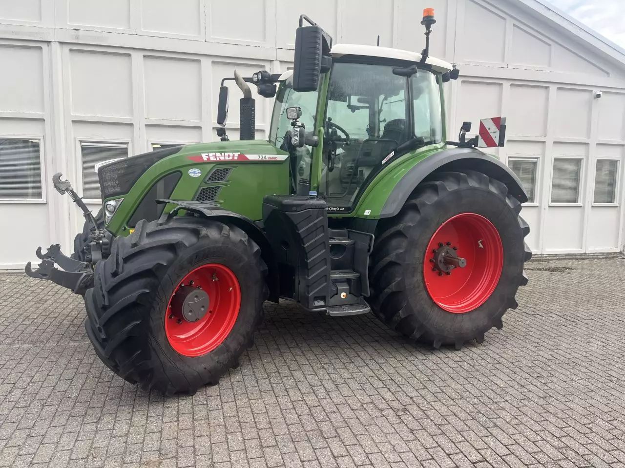 Fendt 724 Vario Profi Plus Traktor 152.500 €