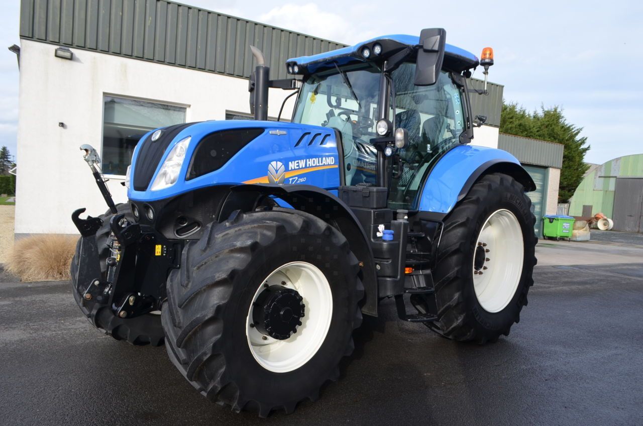 New Holland T7.260 Tractor €85,000
