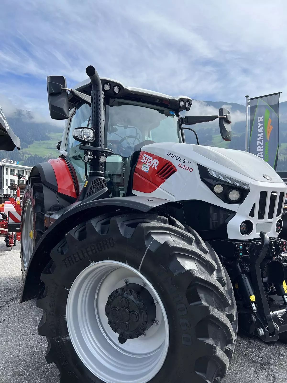 Steyr CVT 6200 Tractor