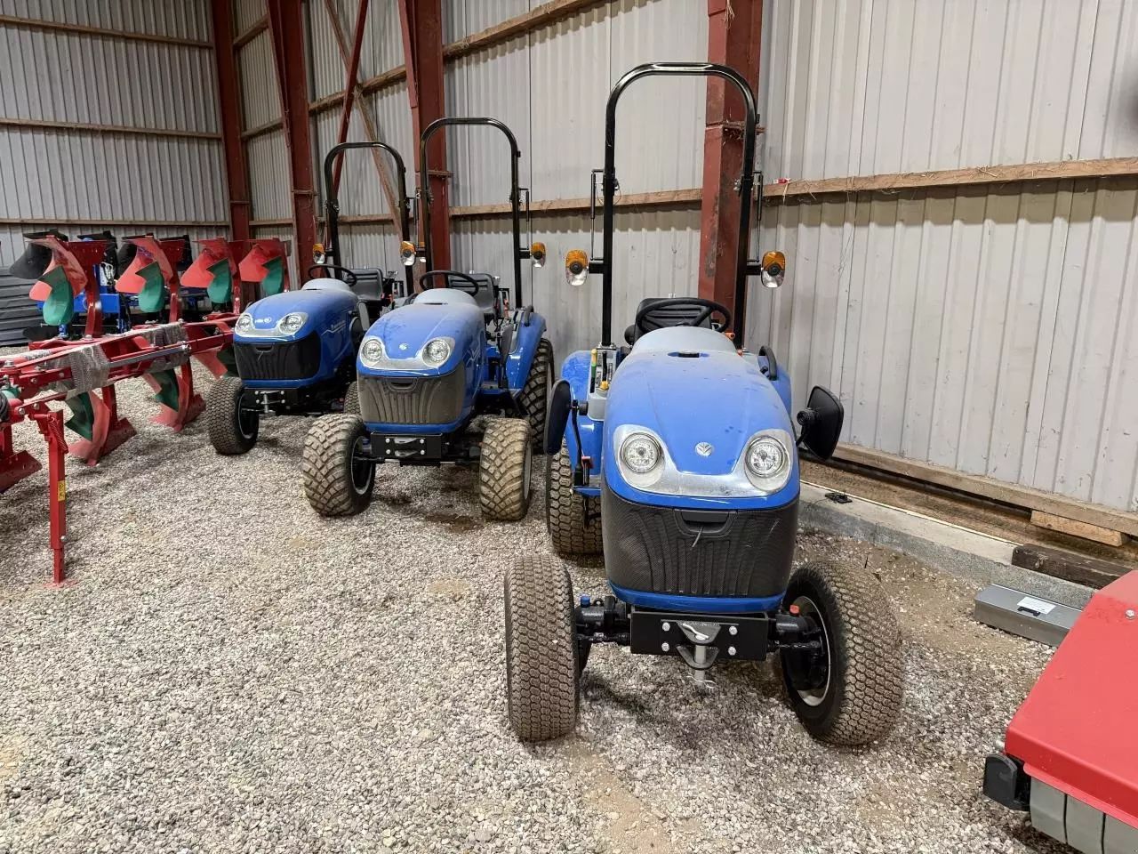 New Holland Boomer 25 Tractor €17,391
