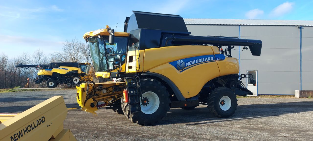 E-FARM: New Holland CR 8080 SCR - Moissoneuse-batteuse - id DPLNNA9 - Année: 2012 - Lecture du nombre d'heure: 3 350,France