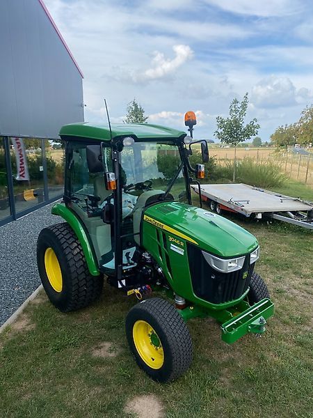 John Deere 3046 R Tractor 45.874 €