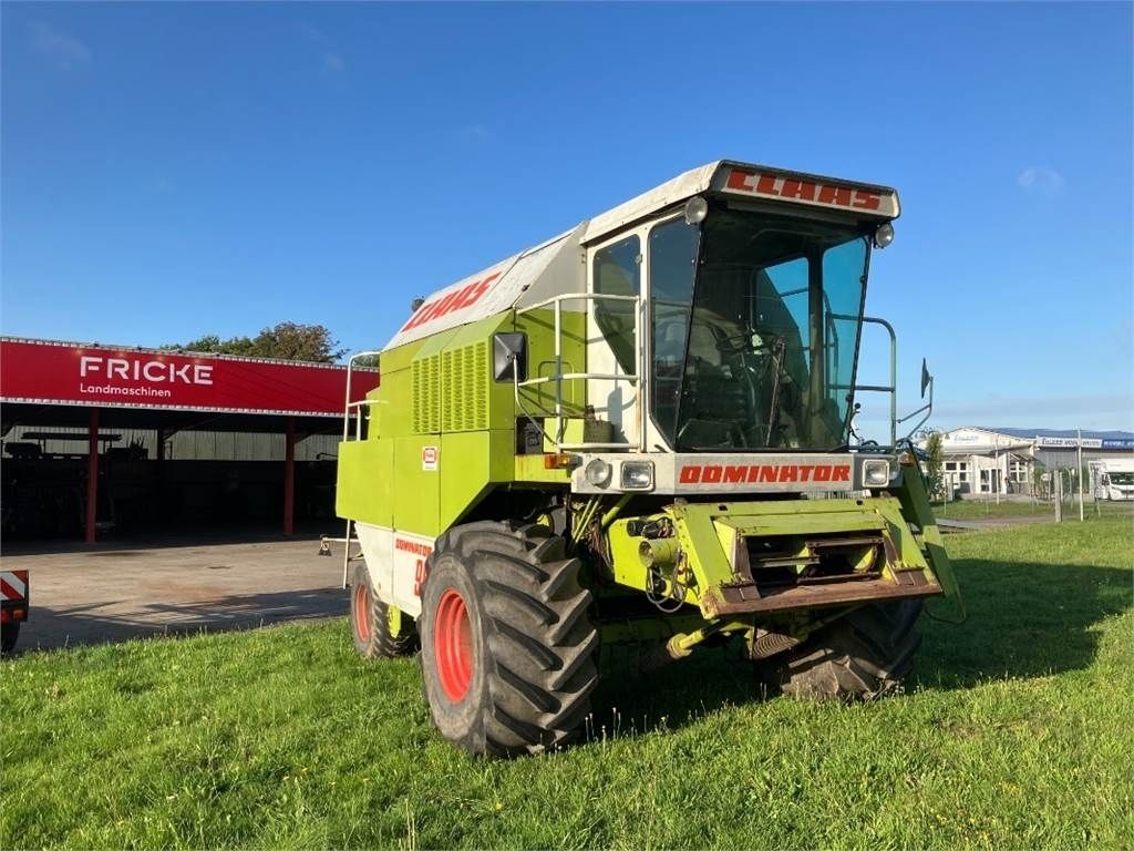 E-FARM: Claas dominator 98 s - Mähdrescher - id NQIMULS - 17.900 € - Baujahr: 1987 - Abgelesene Motorstunden: 3.910,Motorleistung (PS): 148,Deutschland