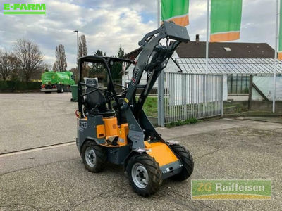 E-FARM: Giant g1200 - Wheel loader - id RATHSQW - €25,900 - Year of construction: 2023 - Engine hours: 2,Engine power (HP): 25,Germany