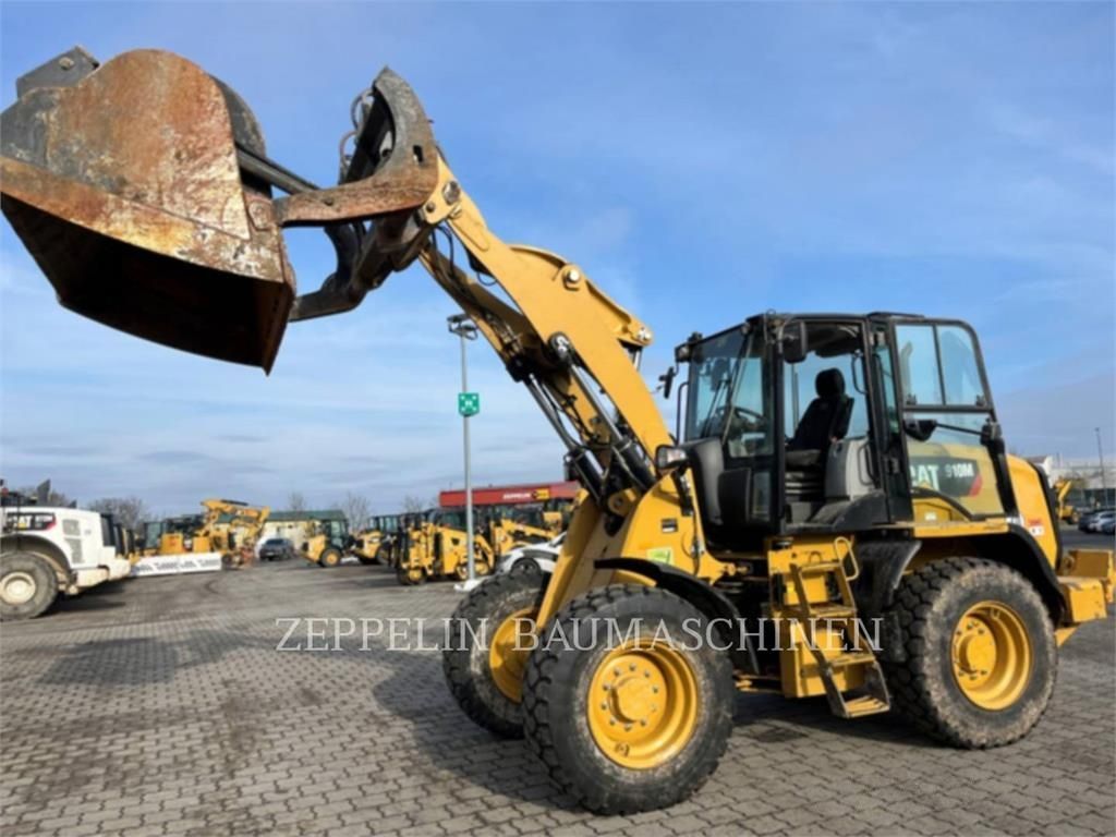 Caterpillar 910m Wheel loader €69,000
