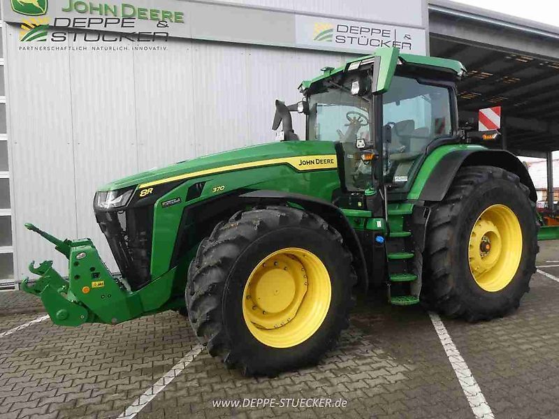 John Deere 8R 370 Tractor €272,000