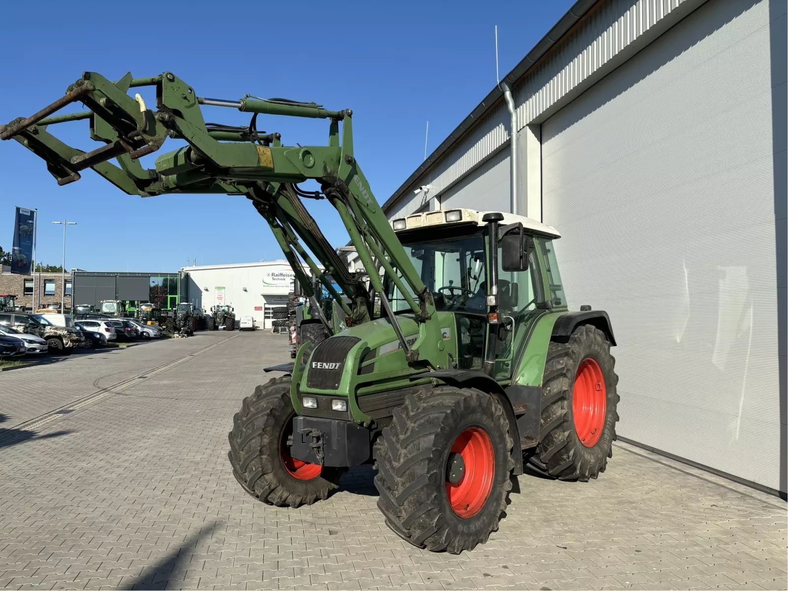 E-FARM: Fendt Farmer 309 - Traktor - id KEYKHHW - 35 000 € - Rok produkcji: 2002 - Motogodziny: 14 000,Moc silnika: 90,Niemcy