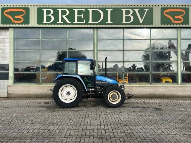 Ford 6635 dt Traktor