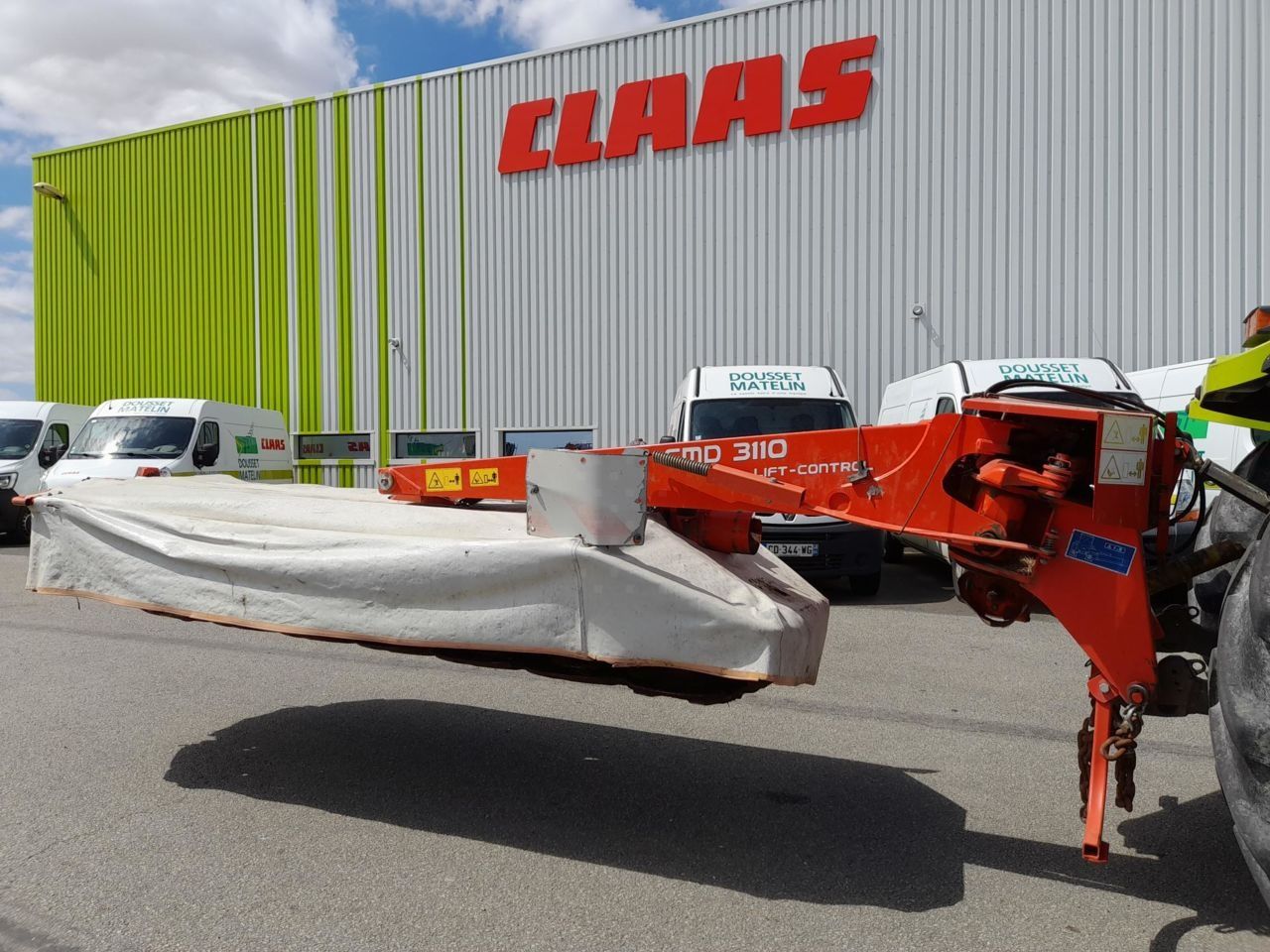 E-FARM: Kuhn gmd 3110 lift control - Faucheuse - id JZAL4VQ - 5 500 € - Année: 2010 - France