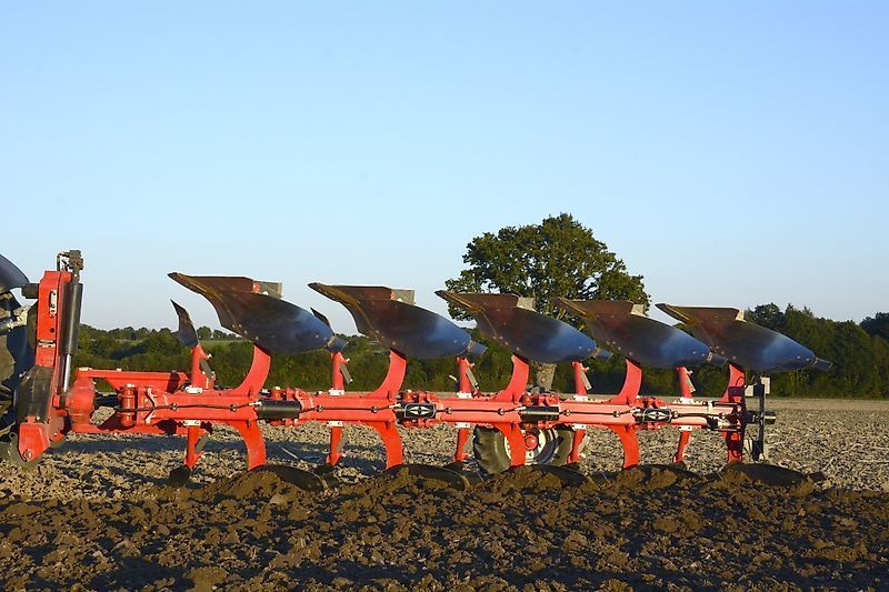 E-FARM: GREGOIRE BESSON rover 60 - 5(4+1) - Charrue - id IRLEN5H - 23 500 € - Roumanie