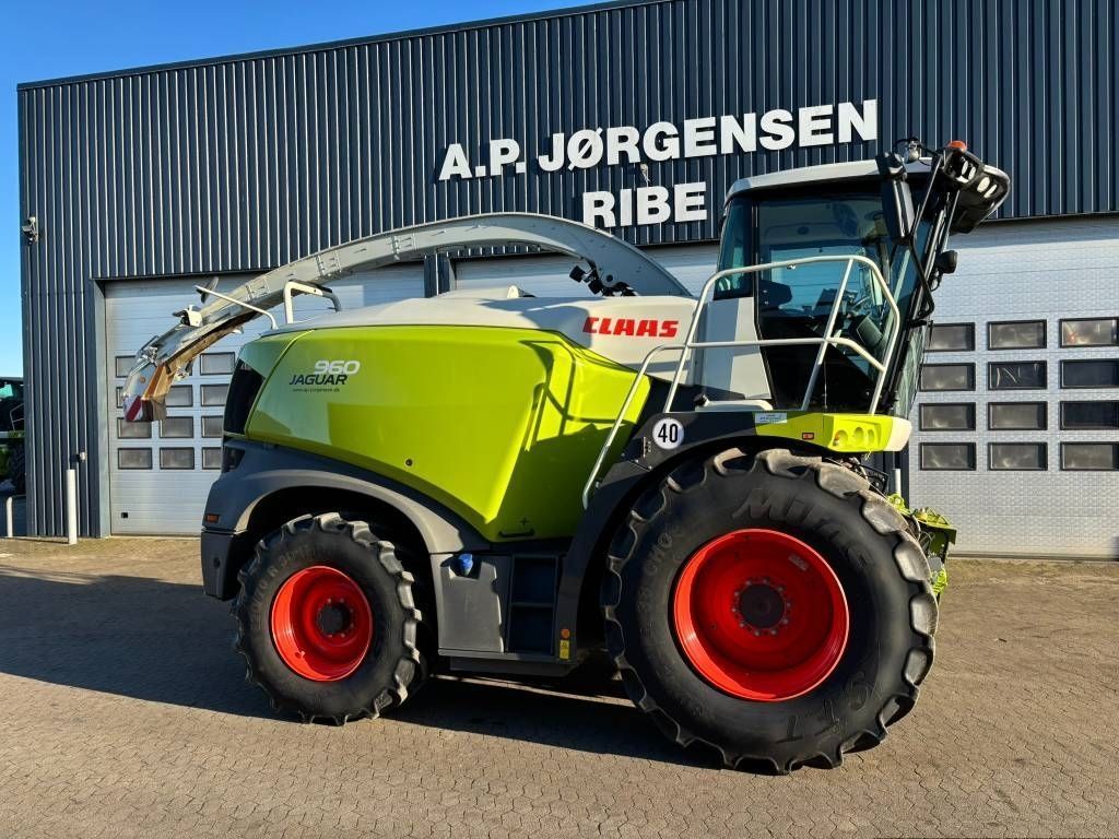 E-FARM: Claas Jaguar 960 - Cosechadora de forraje autopropulsada - id LZ5UFKD - 318.394 € - Año: 2023 - Horas: 1468,Potencia del motor: 653,Dinamarca