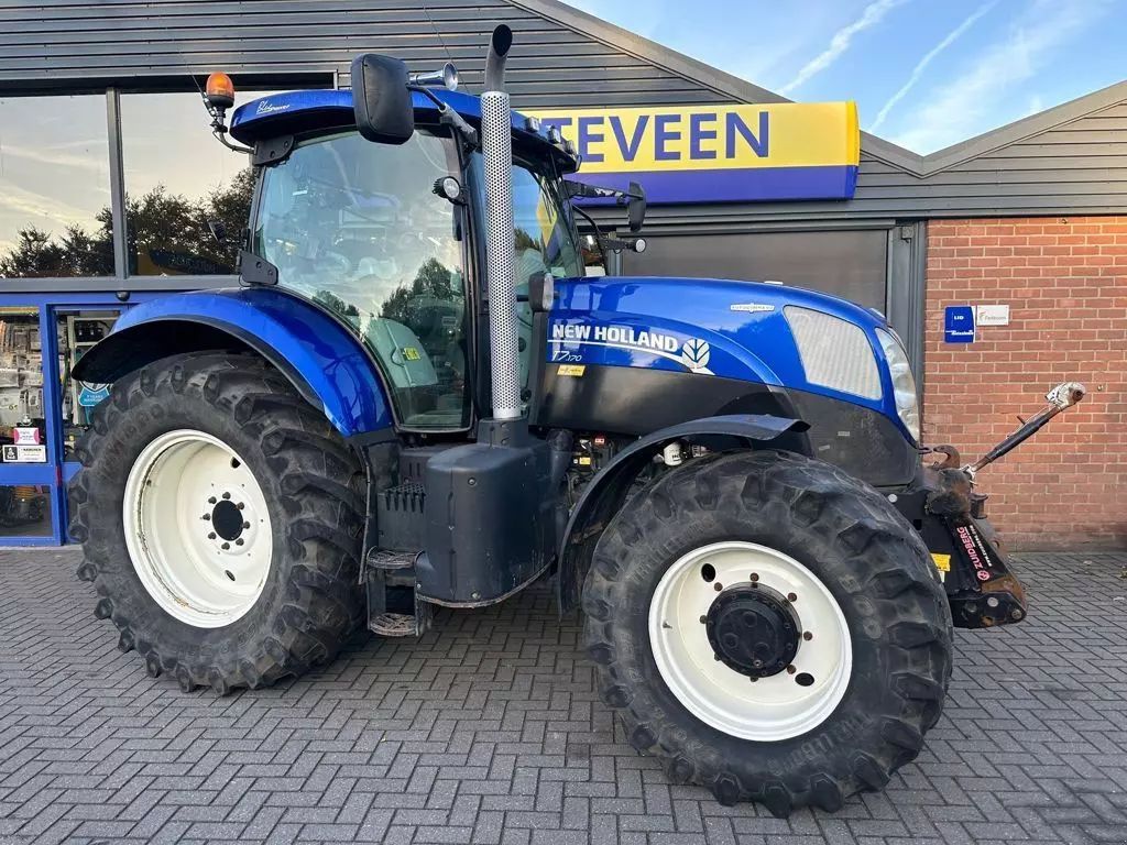 New Holland T7.170 Traktor