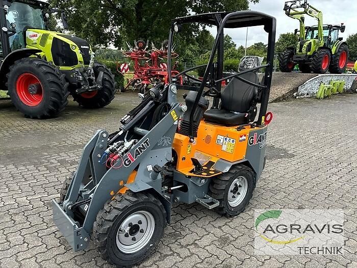E-FARM: Giant g1200 - Csúszókerekes rakodógép - id EZH7NWR - 23 100 EUR - Gyártási év: 2023 - Németország
