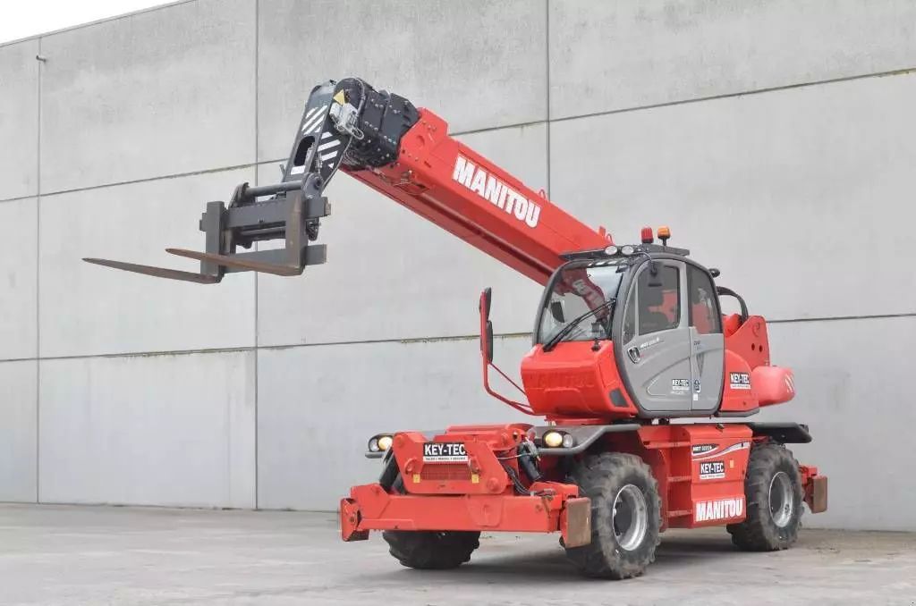 Manitou MRT 2550 Телескопичен товарач 122 500 €
