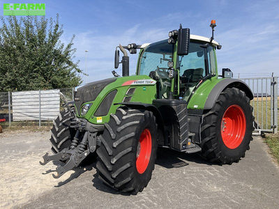 E-FARM: Fendt 724 Vario ProfiPlus - Tractor - id DHYAKG2 - €155,500 - Year of construction: 2020 - Engine hours: 3,250,Engine power (HP): 240,Germany