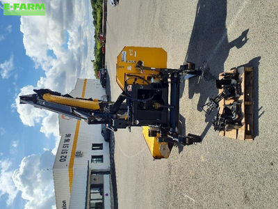 E-FARM: Oleo Mac power arm 6065 - Verge mower - id QSBY3TY - €16,000 - Year of construction: 2019 - France