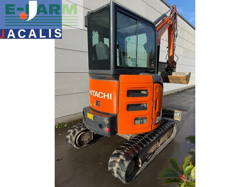 Hitachi zx26u-6 cr Mini excavadora  19.800 €