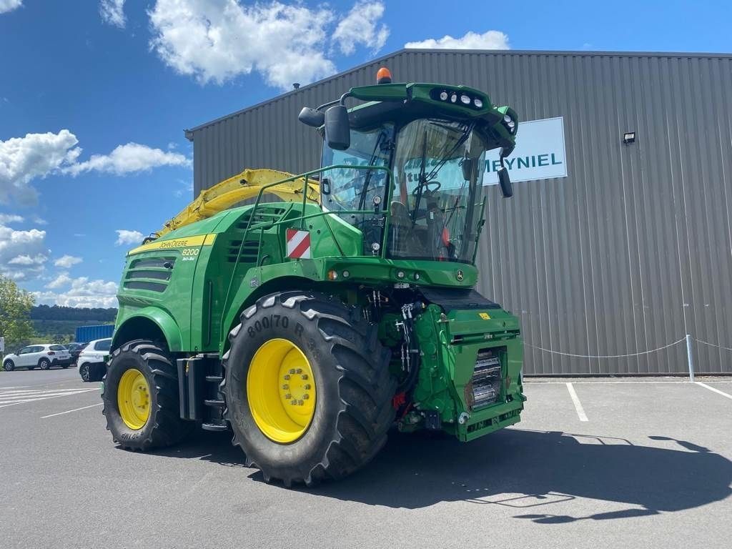 John Deere 8200 Cosechadora de forraje autopropulsada 190.000 €