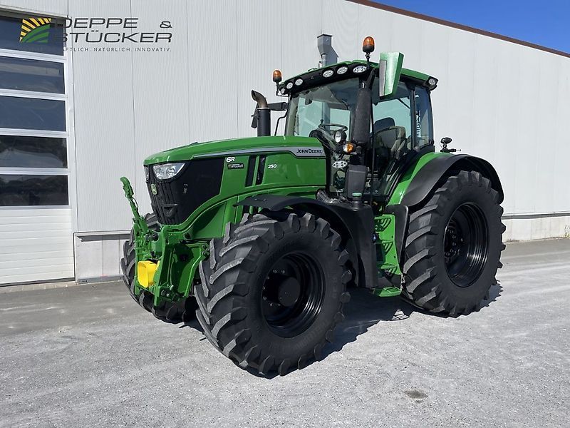 John Deere 6R 250 Tractor €174,500