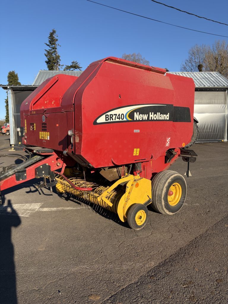 New Holland BR740 Pressa 4900 €