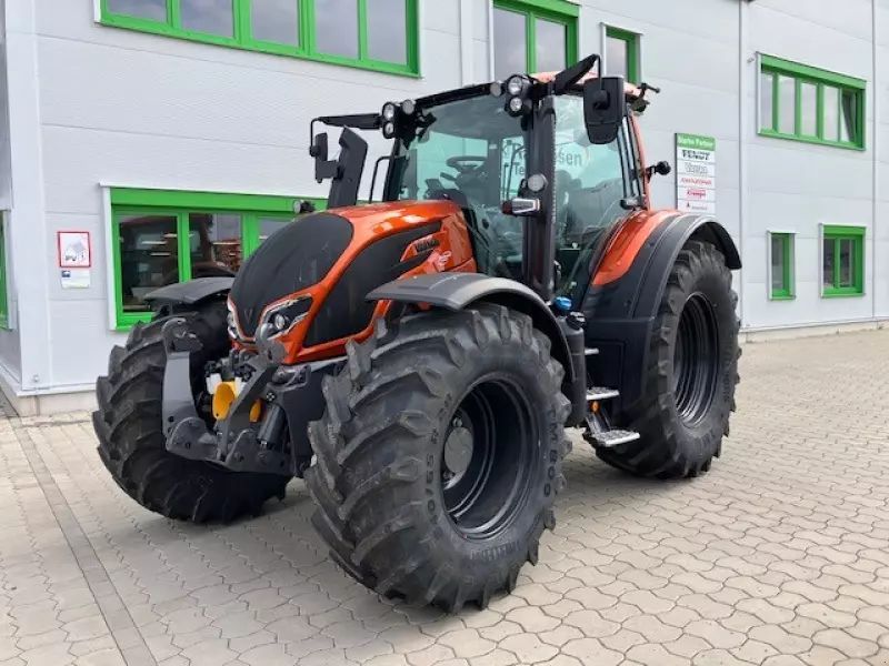 Valtra N 155 EA Tractor
