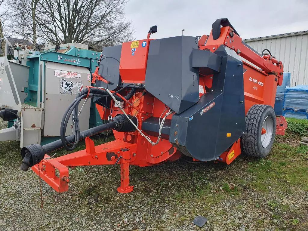 E-FARM: Kuhn altor 4560 - Désileuse pailleuse - id EUMCQWH - 8 500 € - Année: 2015 - France