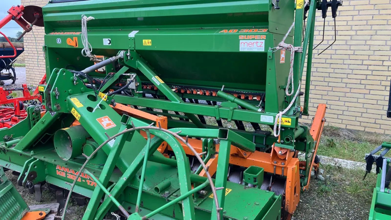 Amazone ad 303-ke 303 --- kommer fra landbrug med 10,5 ha --- Drilling machine combination €21,135