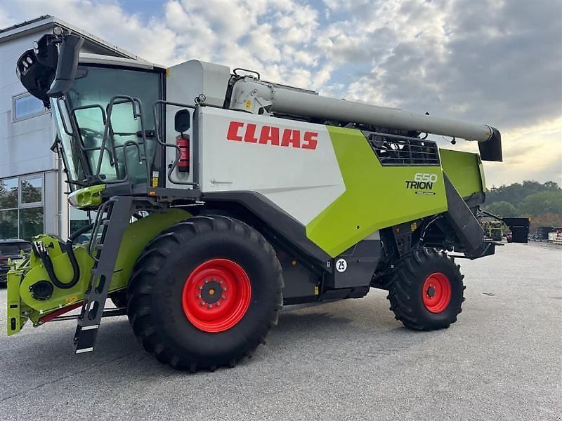 E-FARM: Claas Trion 650 - Kombajn zbożowy - id LJI59L7 - Rok produkcji: 2023 - Motogodziny: 86,Moc silnika: 354,Niemcy