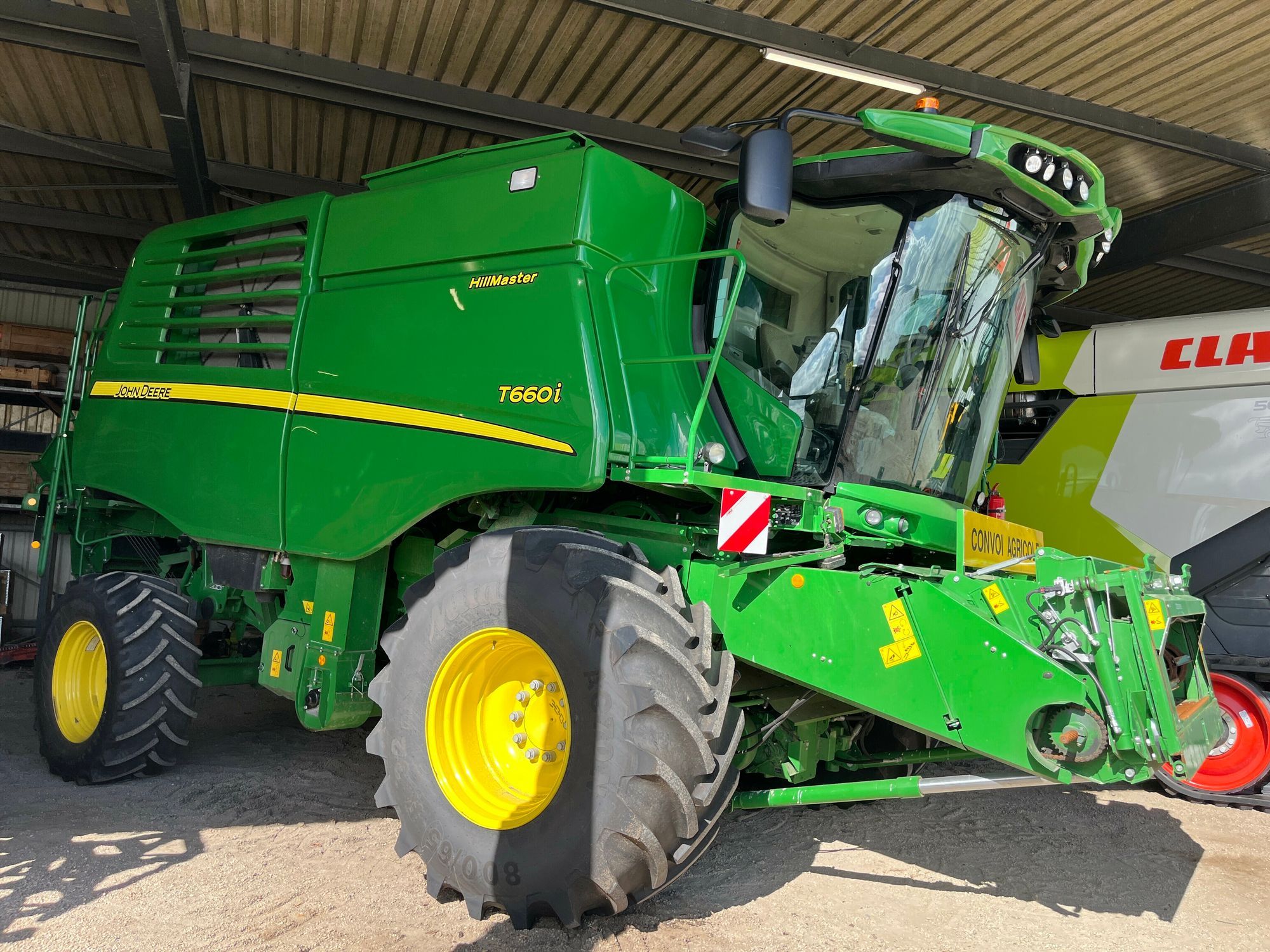 John Deere T 660 HM Cosechadora 240.000 €