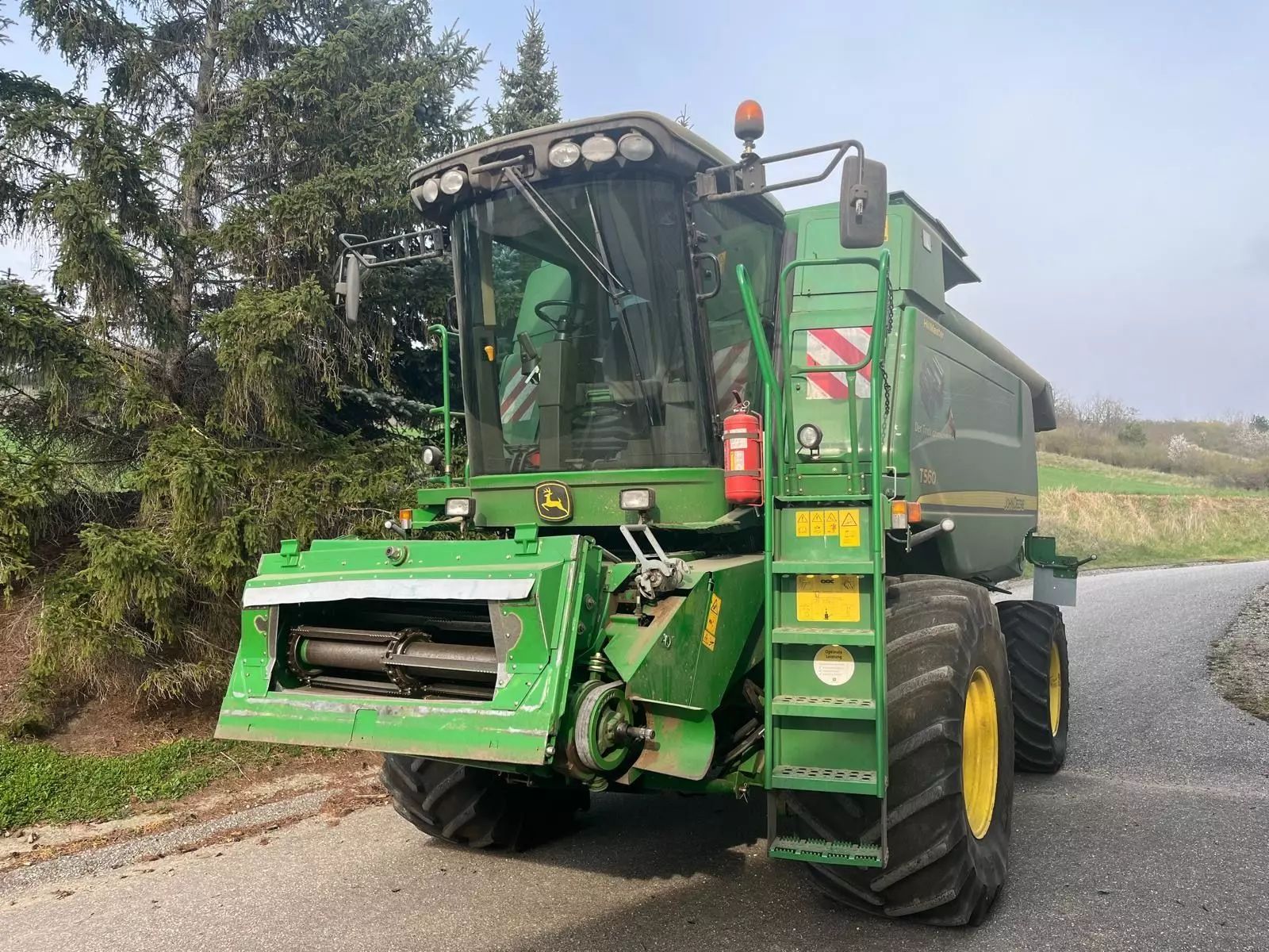 E-FARM: John Deere T 560 - Κομπίνα - id HYIXQZ4 - 133.250 € - Χρονία: 2010 - Μετρητής ωρών: 1.400,Ισχύς κινητήρα: 350,Αυστρία