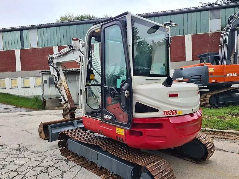 Takeuchi tb260 Экскаватор 25 894 €