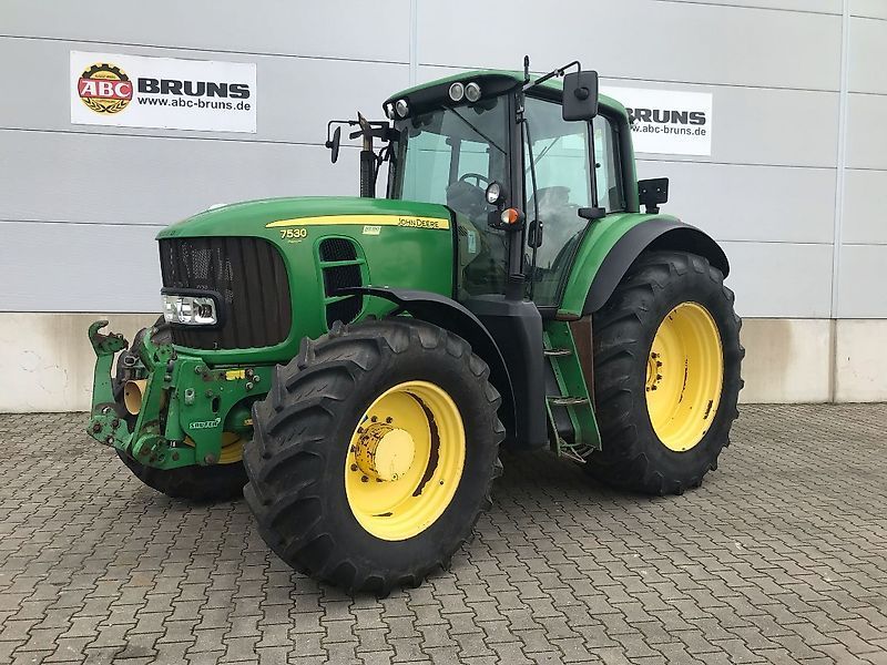 E-FARM: John Deere 7530 Premium - Tractor - id RHVJI66 - €44,000 - Year of construction: 2008 - Engine hours: 10,910,Engine power (HP): 204,Germany