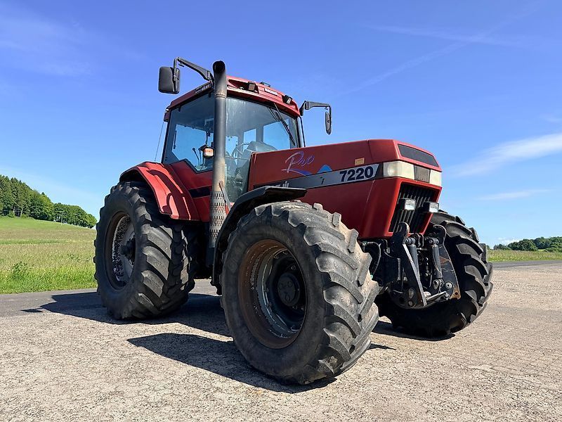 Case IH Magnum 7220 Tractor €16,400