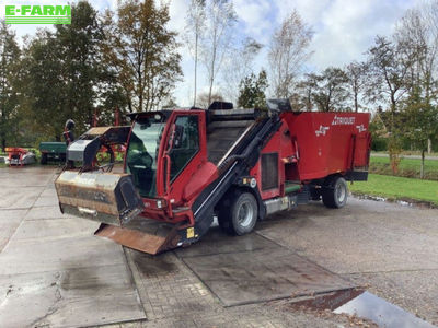 E-FARM: TRIOLIET Triotrac 2000 - Mixer feeder - id GN9SFQS - €17,950 - Year of construction: 2014 - Netherlands