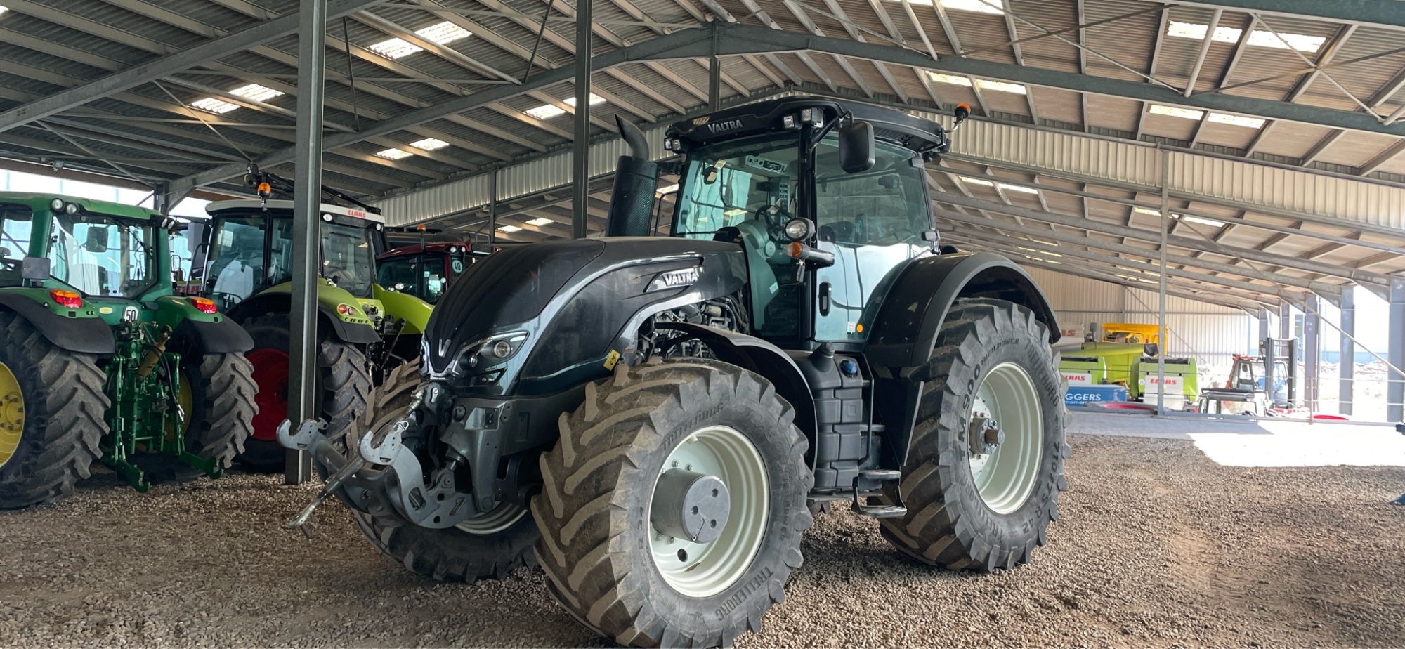 Valtra S 374 tractor €86,500