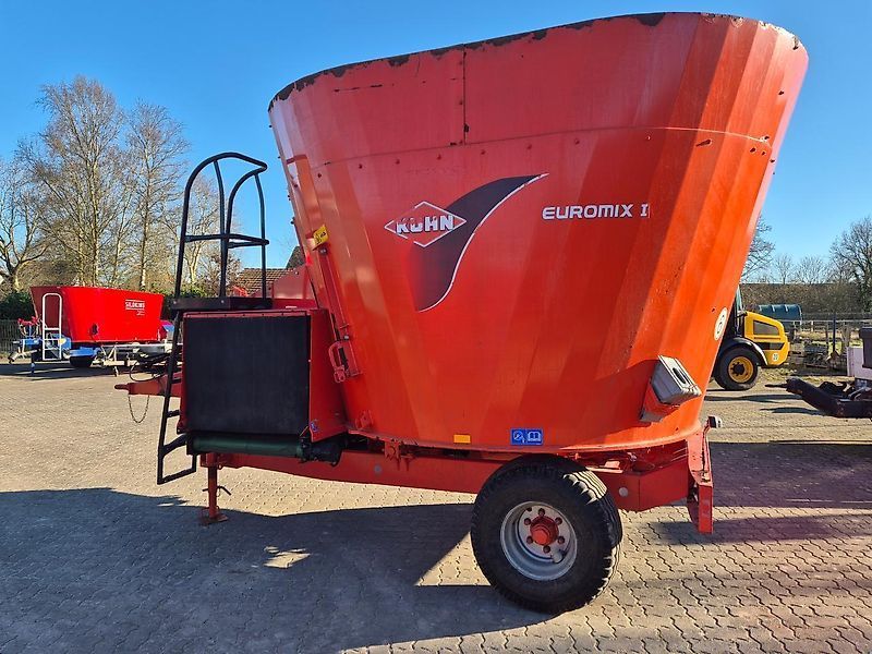 Kuhn euromix 1 Podavač směsi 12 000 €