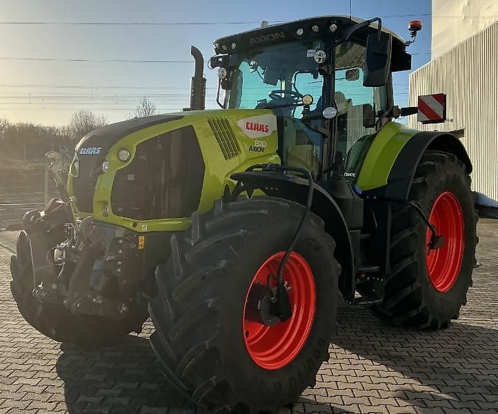 Claas Axion 870 CMATIC Tractor €188,000