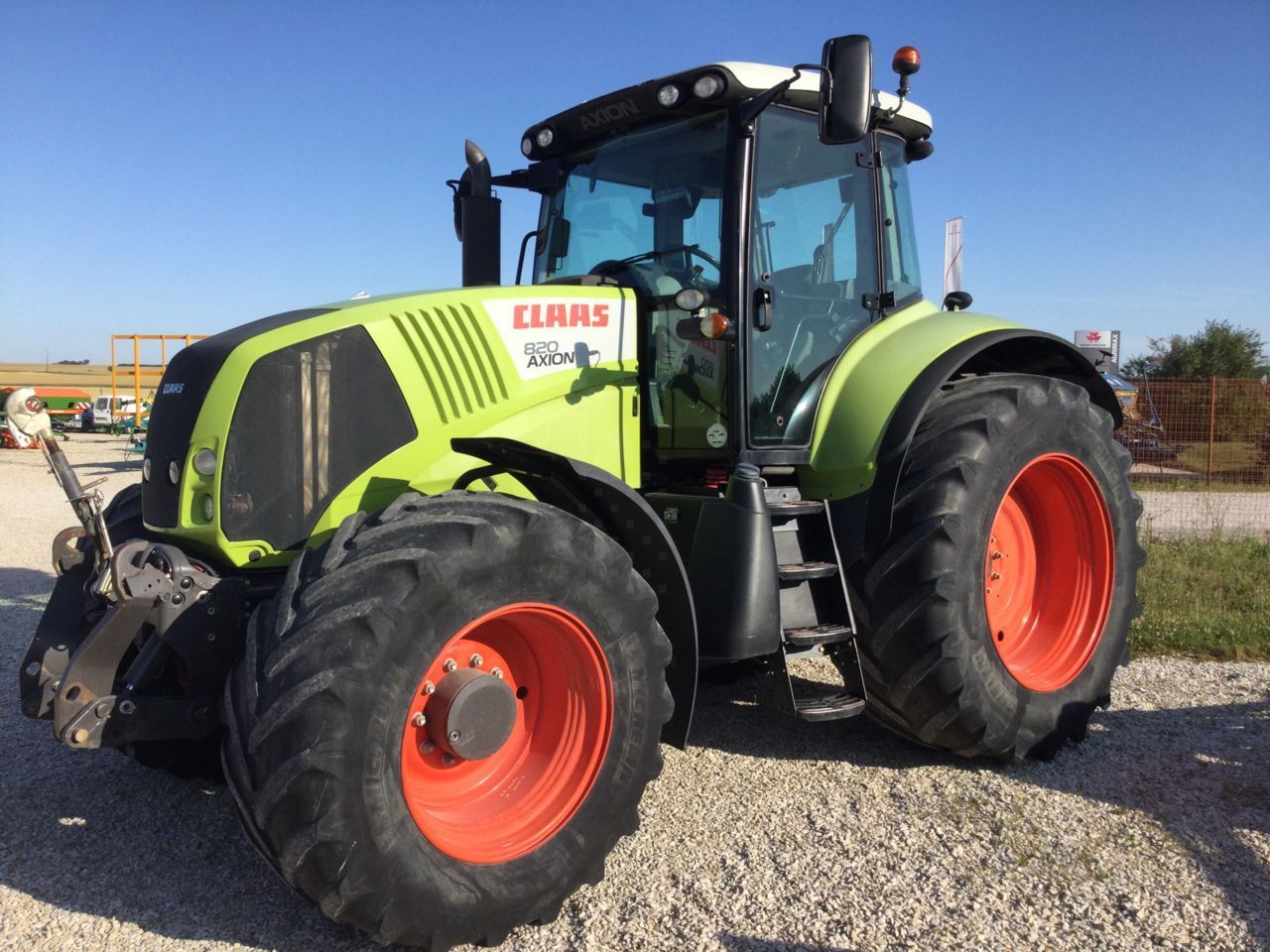 E-FARM: Claas Axion 820 - Τρακτέρ - id BTSUQWK - 45.000 € - Χρονία: 2012 - Μετρητής ωρών: 5.376,Ισχύς κινητήρα: 200,Γαλλία