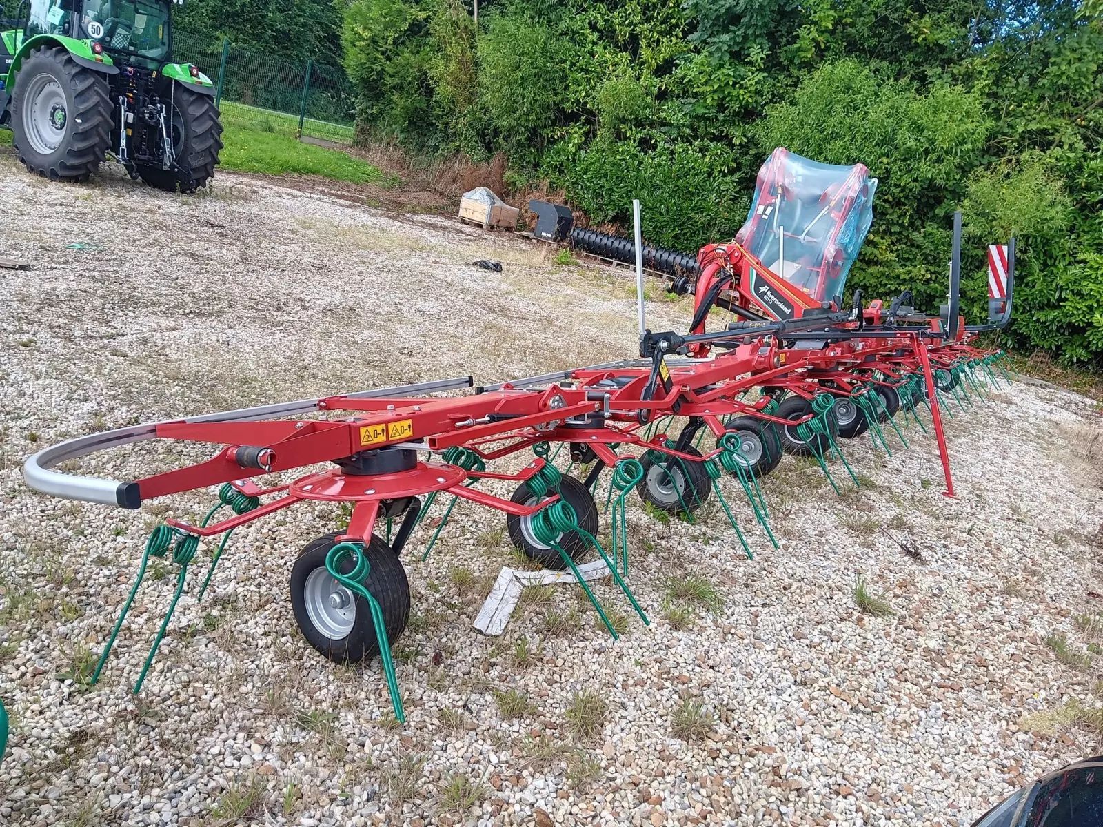 Kverneland faneuse 85112 . kverneland Tedder