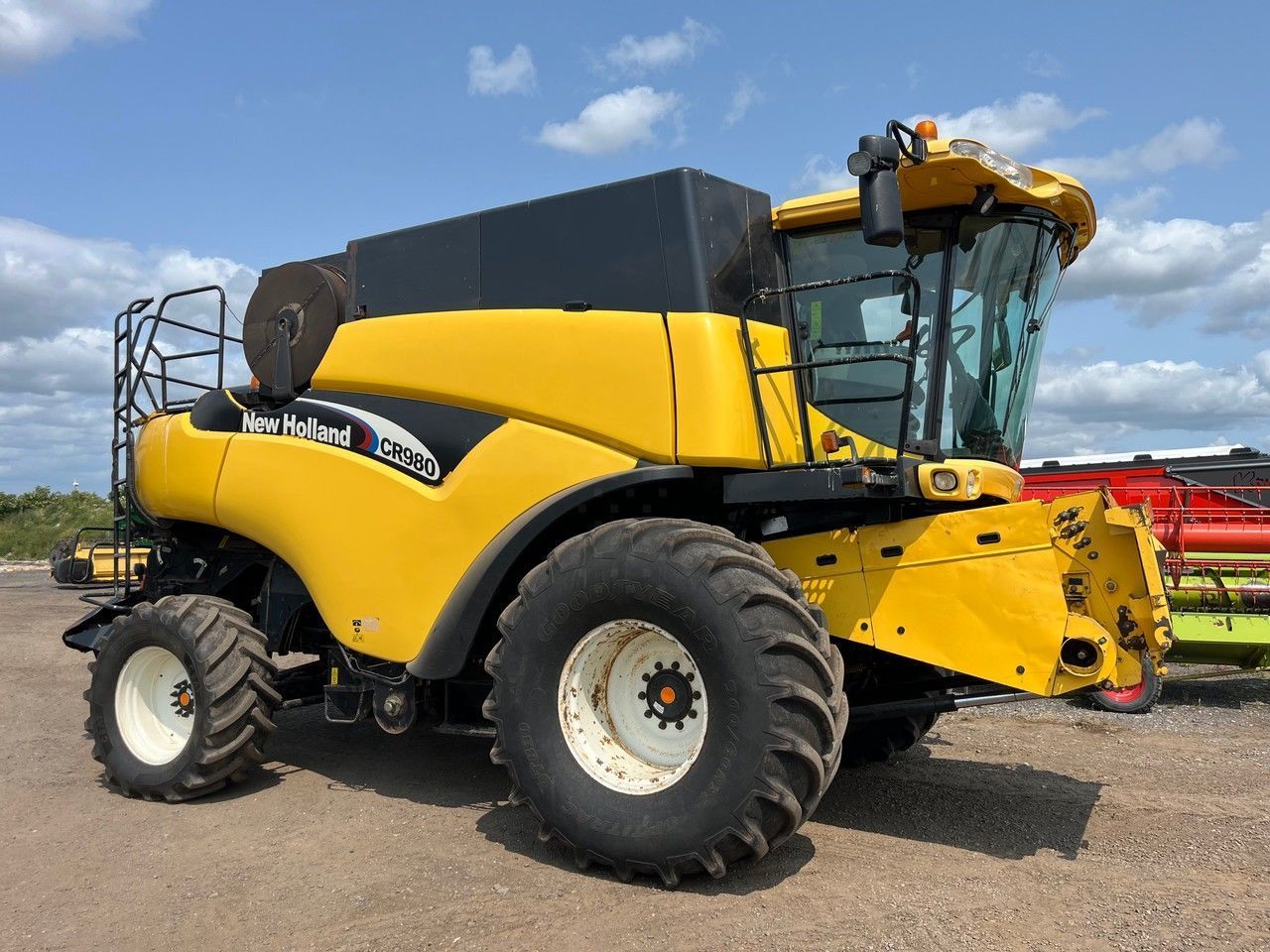 E-FARM: New Holland CR 980 - Combine harvester - id CJCSEJ6 - €46,082 - Year of construction: 2003 - Engine hours: 3,548,United Kingdom