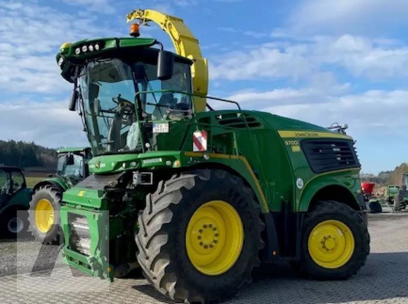 John Deere 9700 Ensileuse automotrice 249 000 €