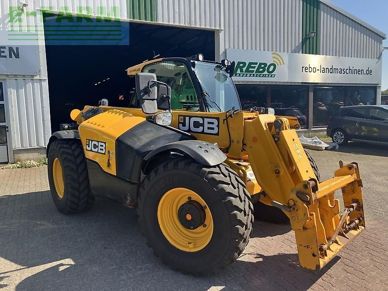 E-FARM: JCB 541-70 AGRI Super - Chargeur télescopique  - id WMUKBU5 - 56 000 € - Année: 2019 - Lecture du nombre d'heure: 4 756,Puissance du moteur (chevaux): 126,Allemagne