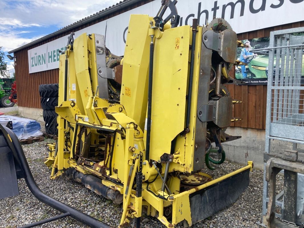 Kemper 390 plus 390plus Vágóasztal 22 500 EUR