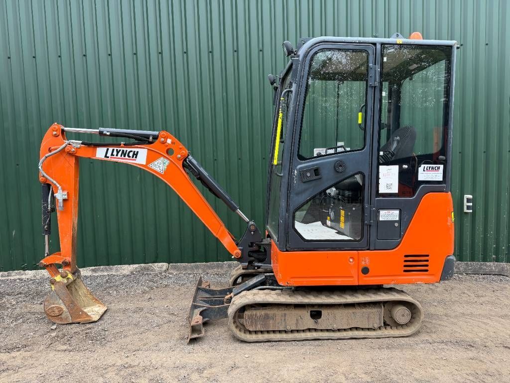 Hitachi zx 19-6 cr Mini excavadora  16.888 €