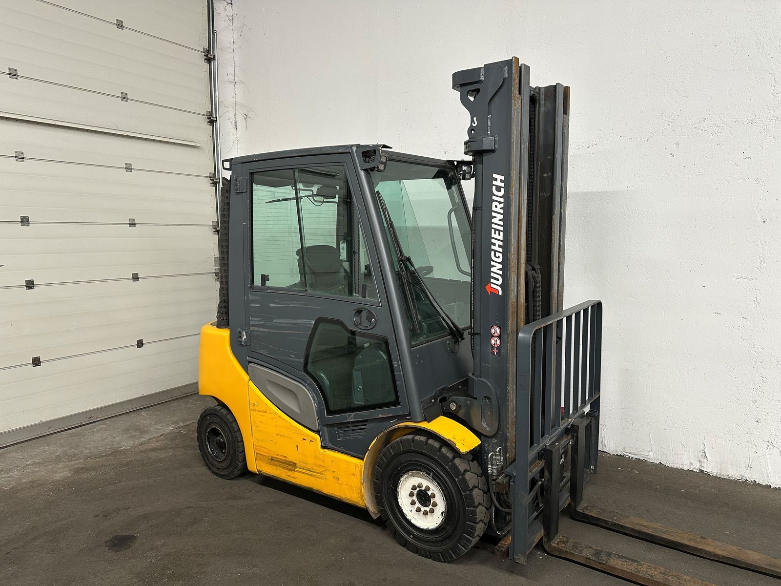 JUNGHEINRICH dfg 425s - triplex 5,5 m - ss - 4. hydraulik !!! Вилочный погрузчик 12 950 €