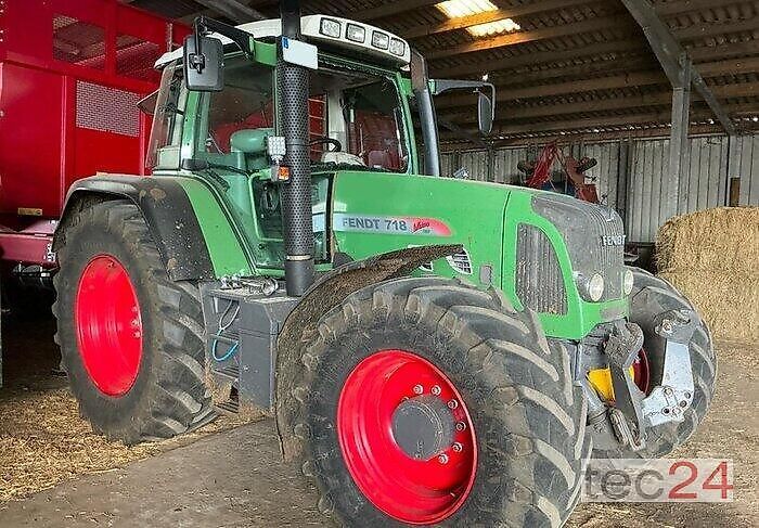 E-FARM: Fendt 718 Vario - Tracteur - id NCFGCTY - 49 000 € - Année: 2009 - Lecture du nombre d'heure: 9 052,Allemagne