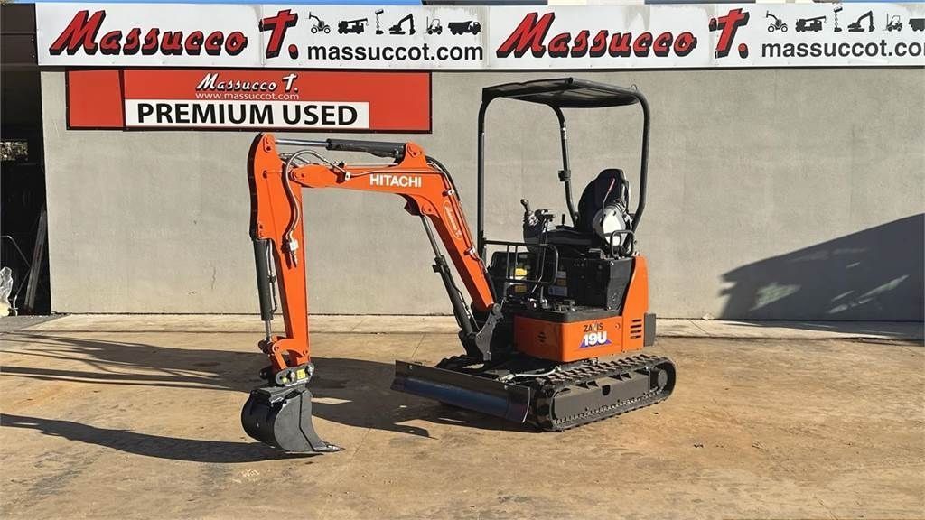 E-FARM: Hitachi zx19u 5a ylr - Mini-pelle - id FHTE9LD - 19 500 € - Année: 2018 - Italie