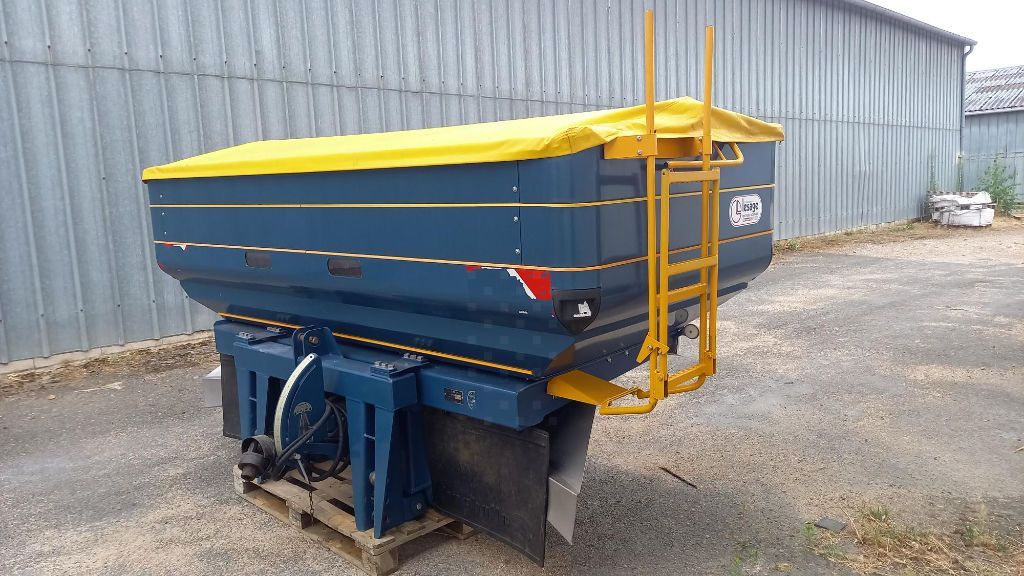 E-FARM: Bogballe m2w plus - Fertiliser spreader - id ZWRHYHN - €6,000 - Year of construction: 2008 - France