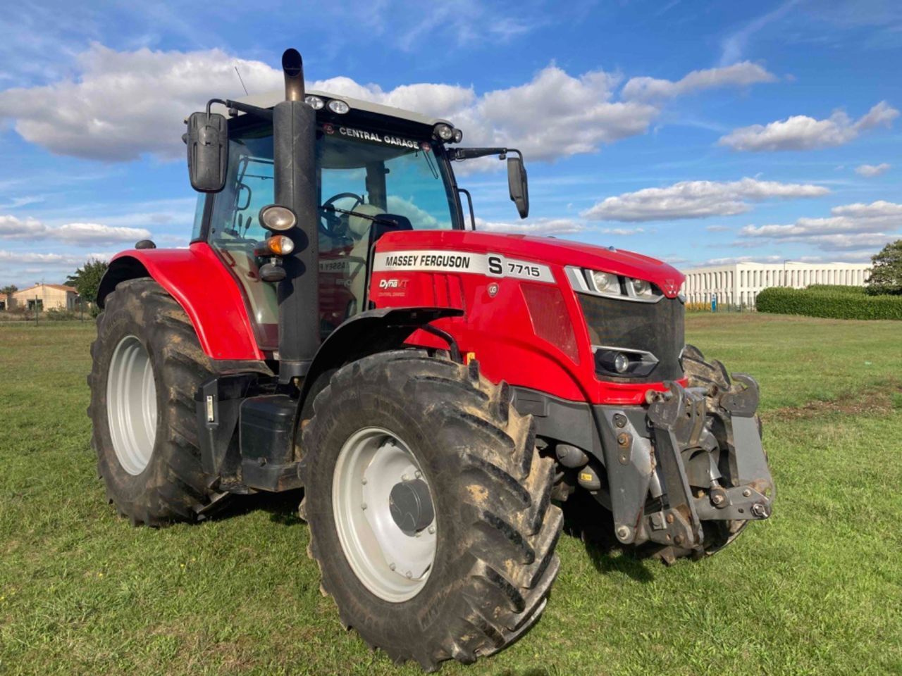 E-FARM: Massey Ferguson 7715S - Traktori - id VJICYJJ - 86 000 € - Godina proizvodnje: 2019 - Radni sati motora: 4.750,Snaga motora (KS): 150,Francuska
