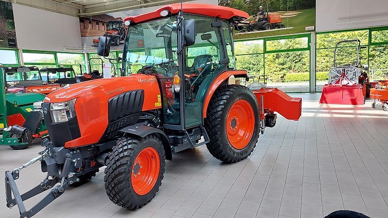 Kubota L2-552 Tractor